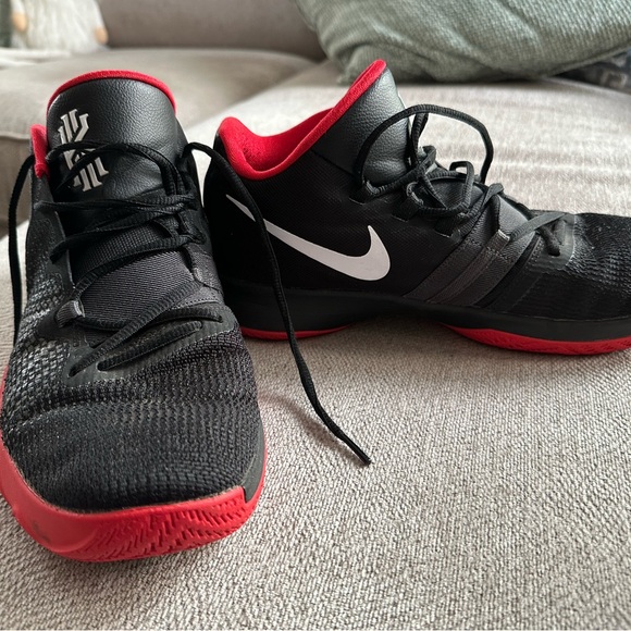 Men’s Nike Kyrie Zoom Flytrap - Picture 3 of 6